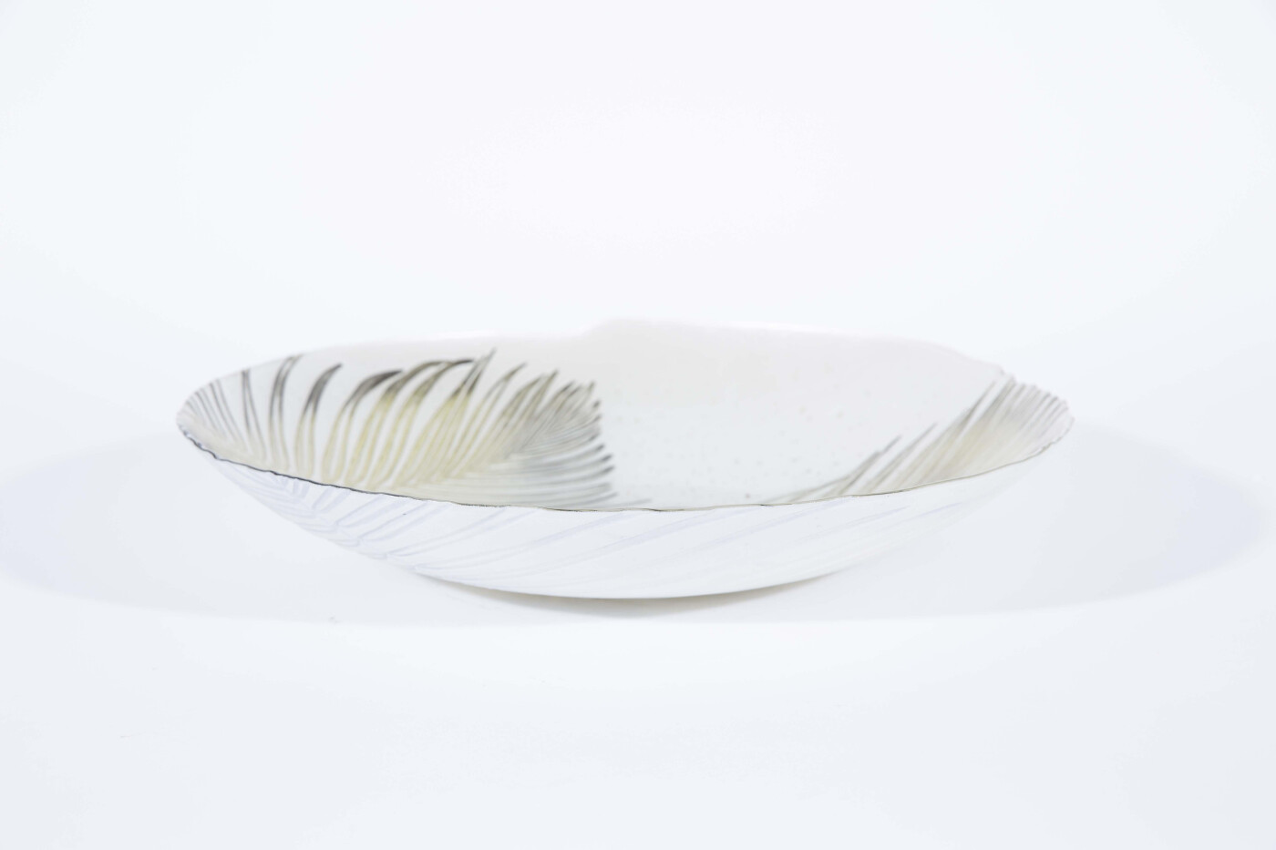 500777 Γυάλινη πιατέλα με φύλλα 40cm